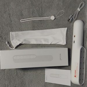 🎁Purple Glow UV disinfectant portable.  New in box